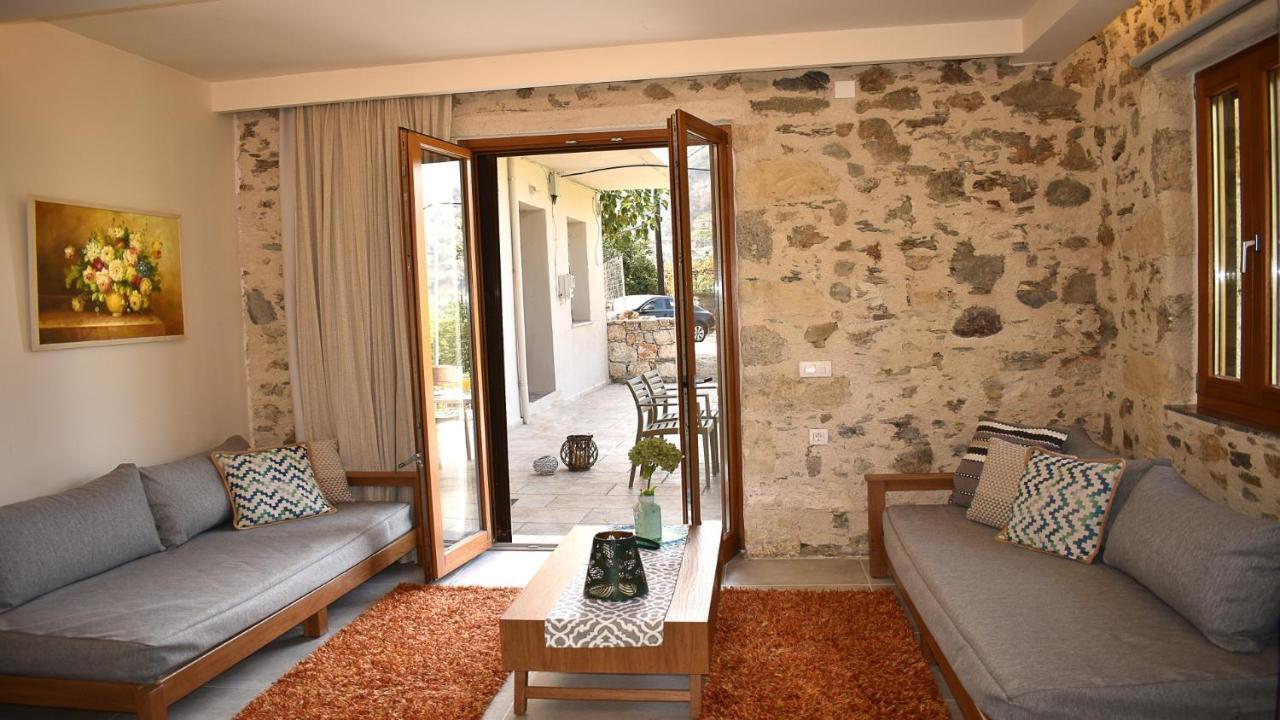 Platanus House Villa Meskla ภายนอก รูปภาพ